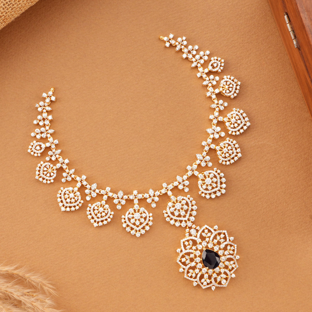 Arunika Avikam Short Necklace Set