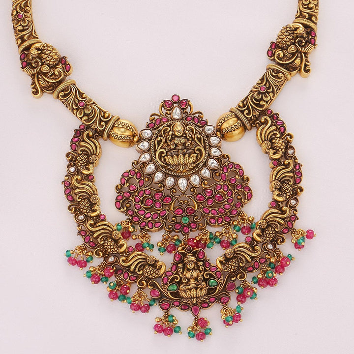 Nazia Nagas Short Necklace