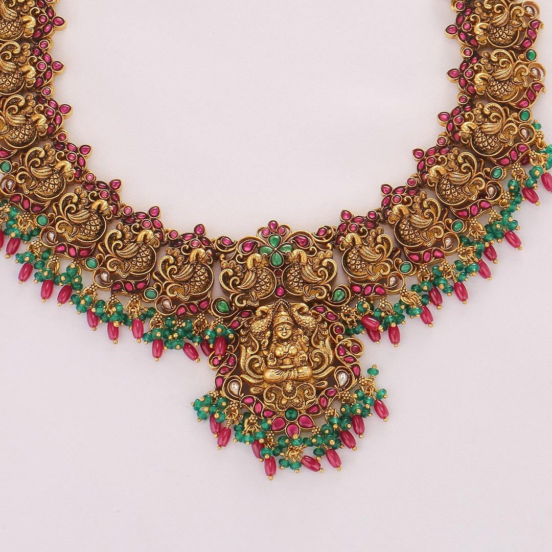 Hanshitha Nagas Short Necklace