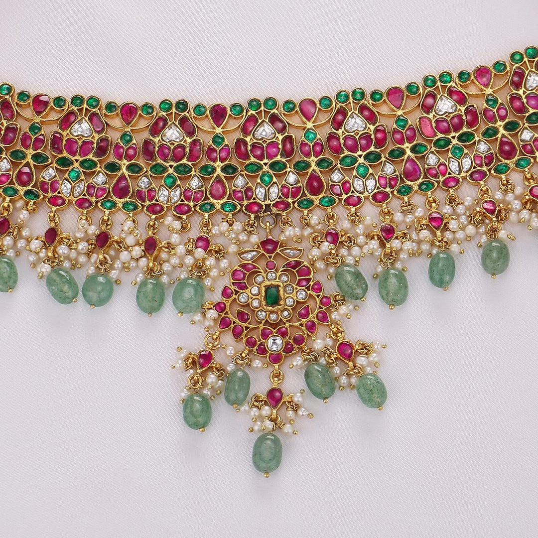 Yuvika Kundan Choker