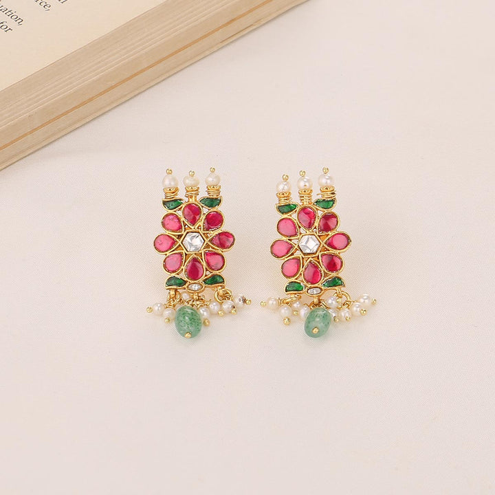 Ishitha Kundan Choker Set