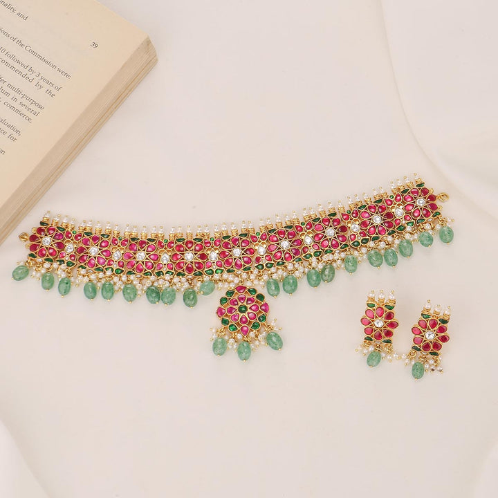Ishitha Kundan Choker Set