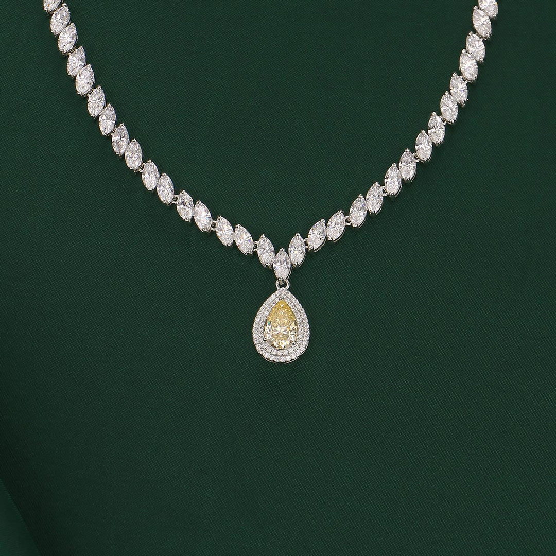 Glitz Short Necklace Set