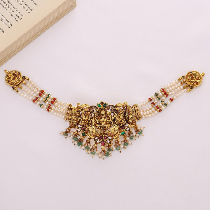 Manjari Nagas Choker
