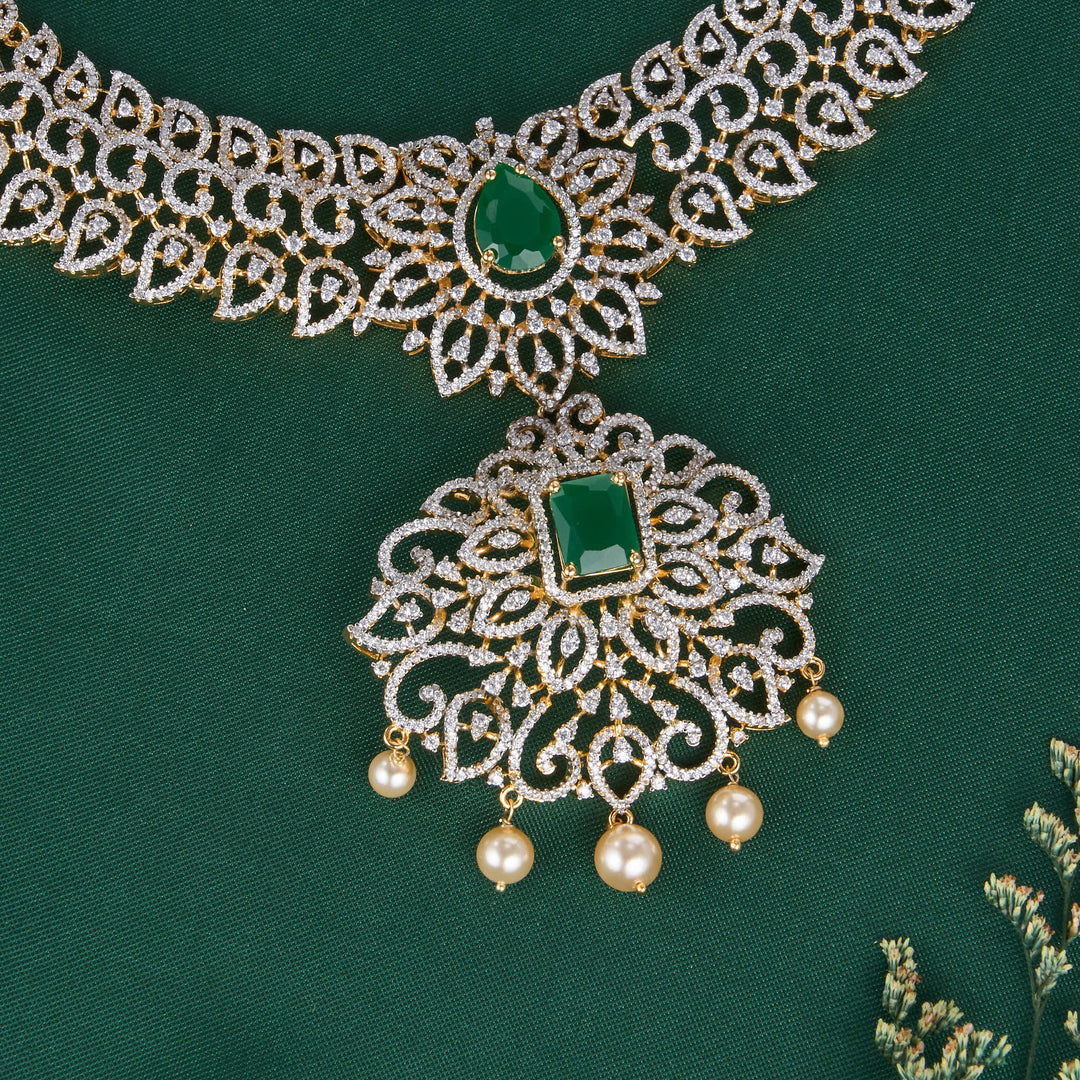 Isabelle  Short Necklace Set