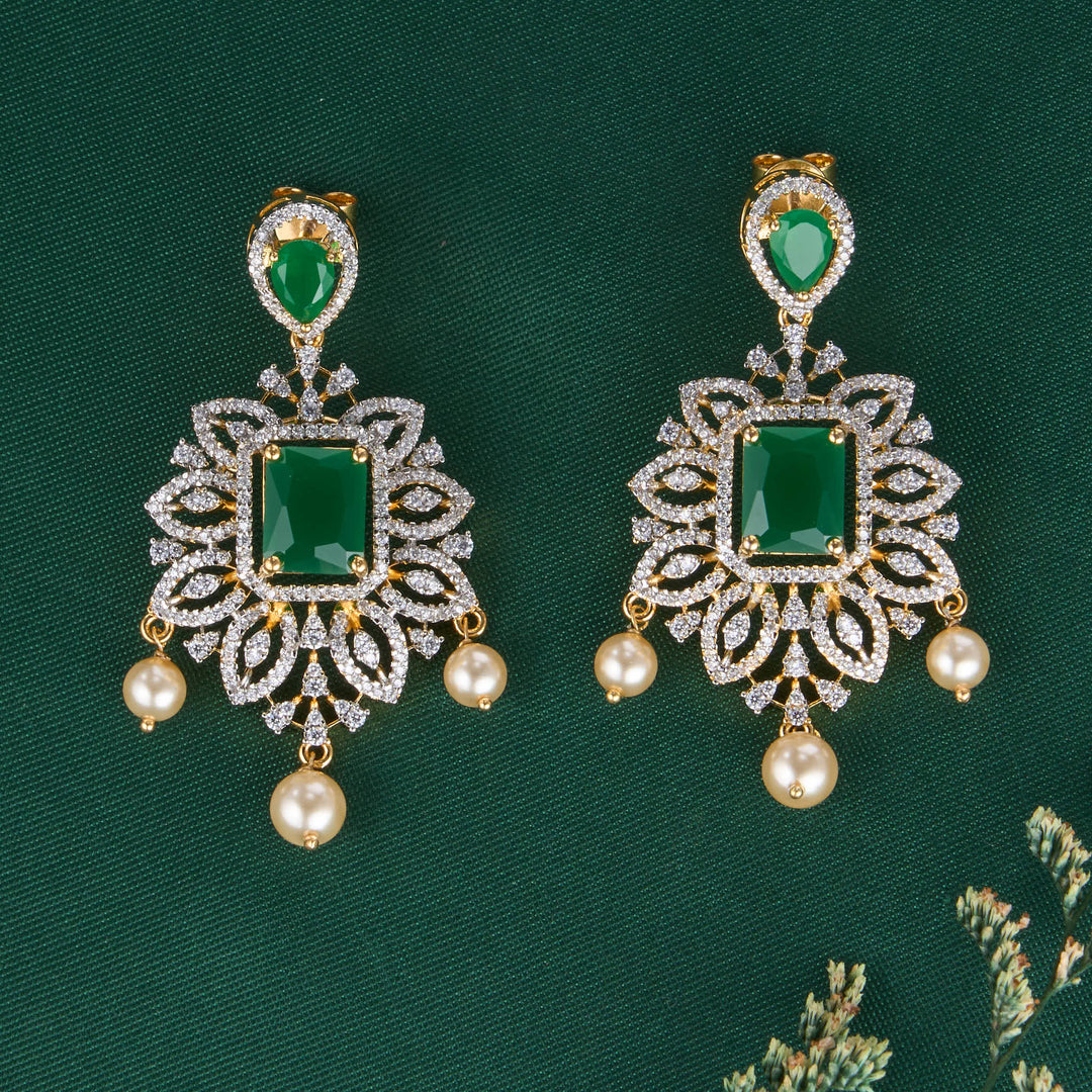 Isabelle  Short Necklace Set