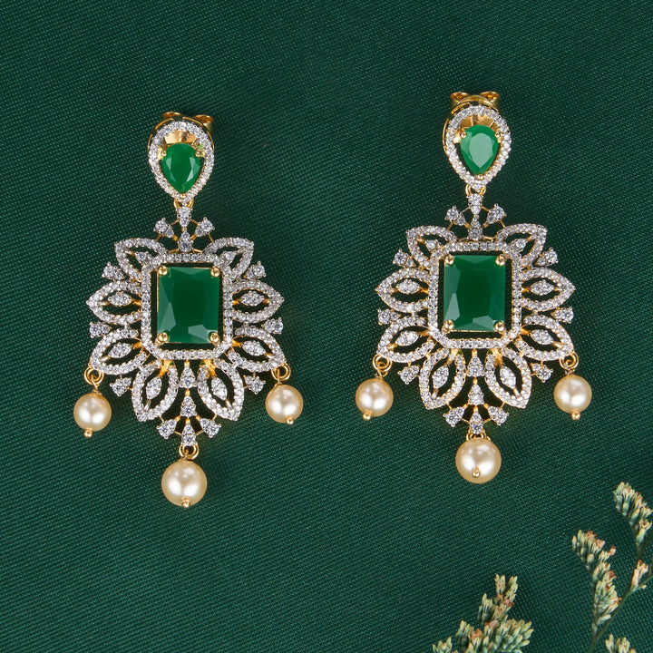 Isabelle  Short Necklace Set