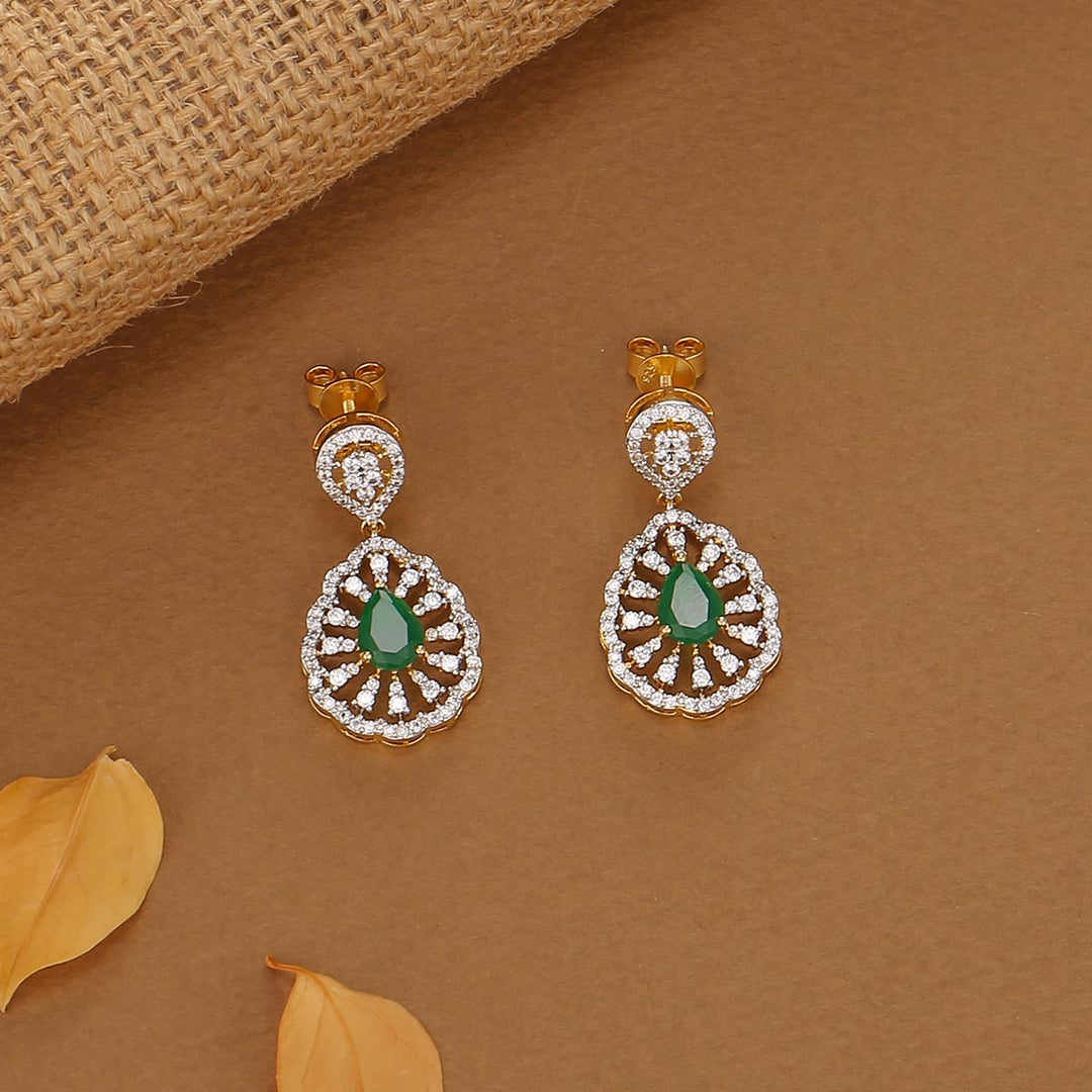 Stunning Avikam Short Necklace Set