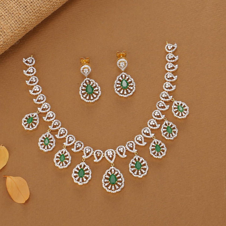 Stunning Avikam Short Necklace Set