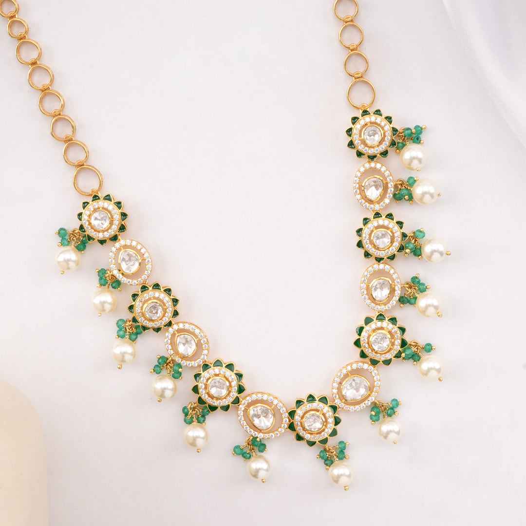 Srika Short Necklace Set