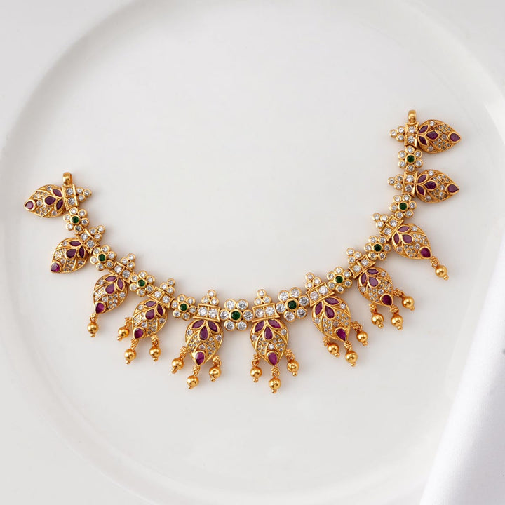 Mahisha Short Necklace