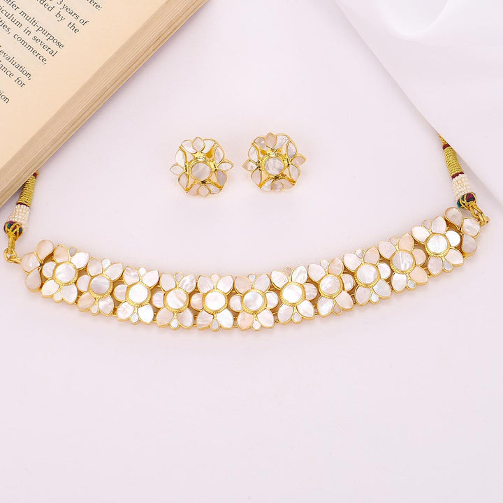 Beautiful Choker Set