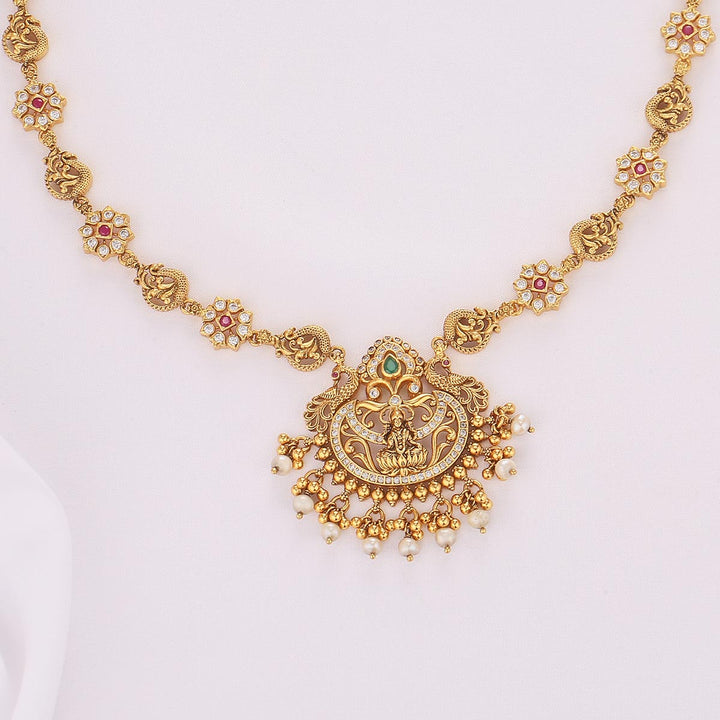 Glitering Nagas Short Necklace