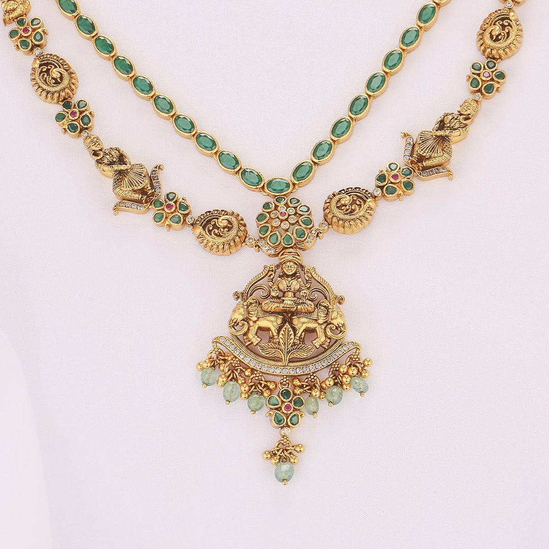 Yasmika Nagas Short Necklace