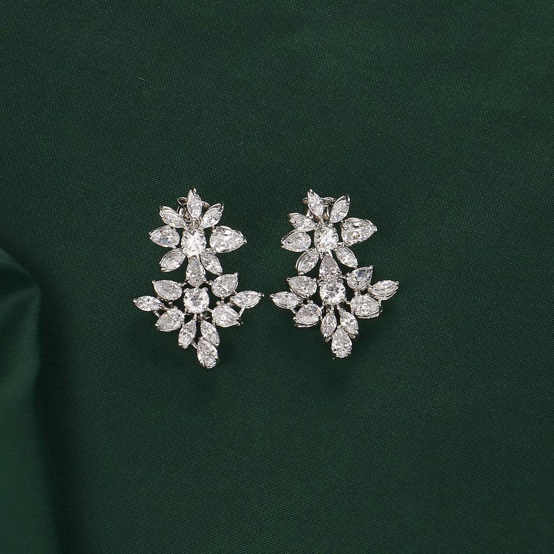 Chic Short Necklace Set