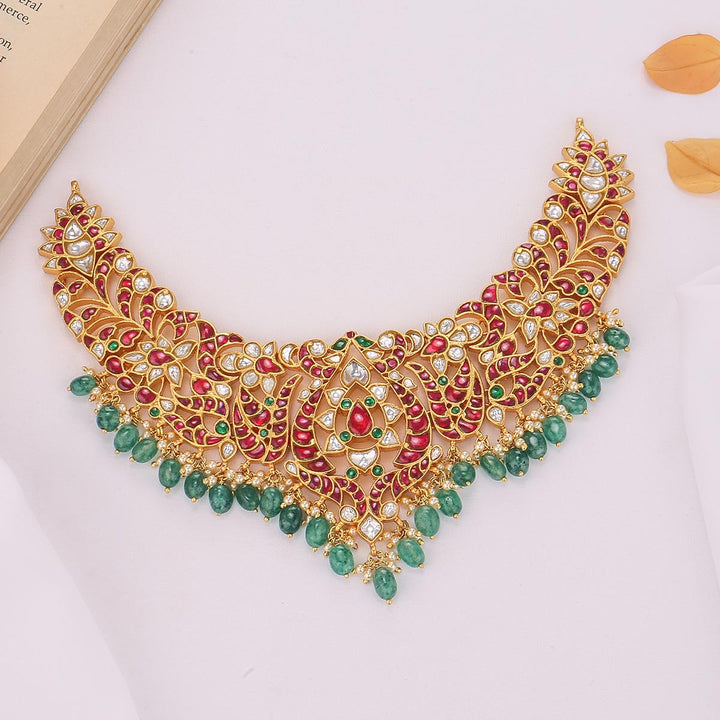 Kavina Kundan Short Necklace