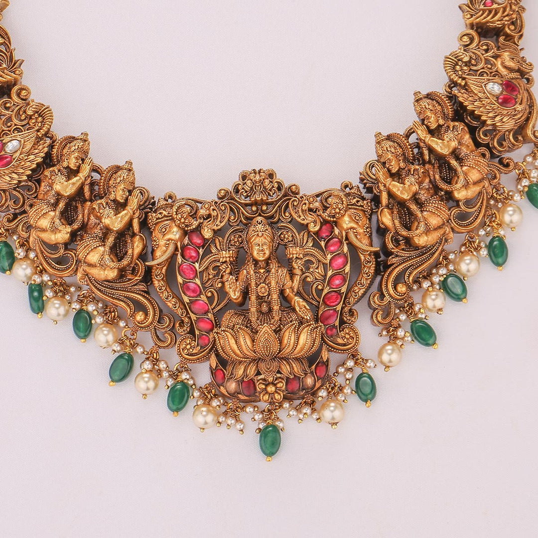 Aadhira Short Necklace Set