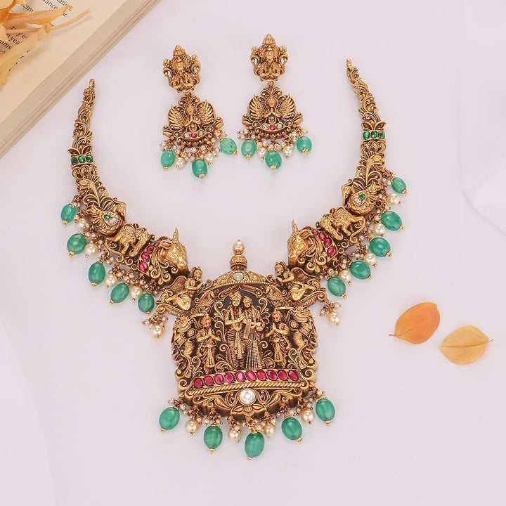 Pravshika Short Necklace Set
