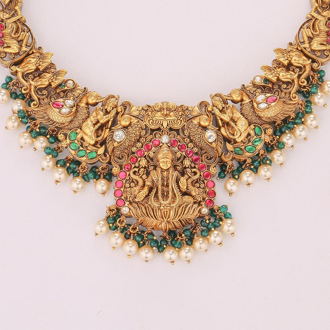 Anushika Short Necklace Set