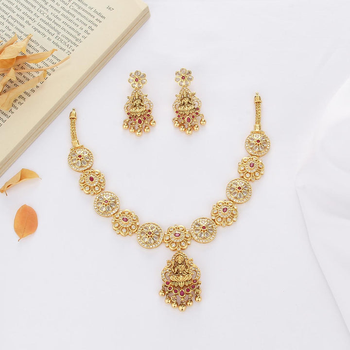 Divine Stone Short Necklace Set