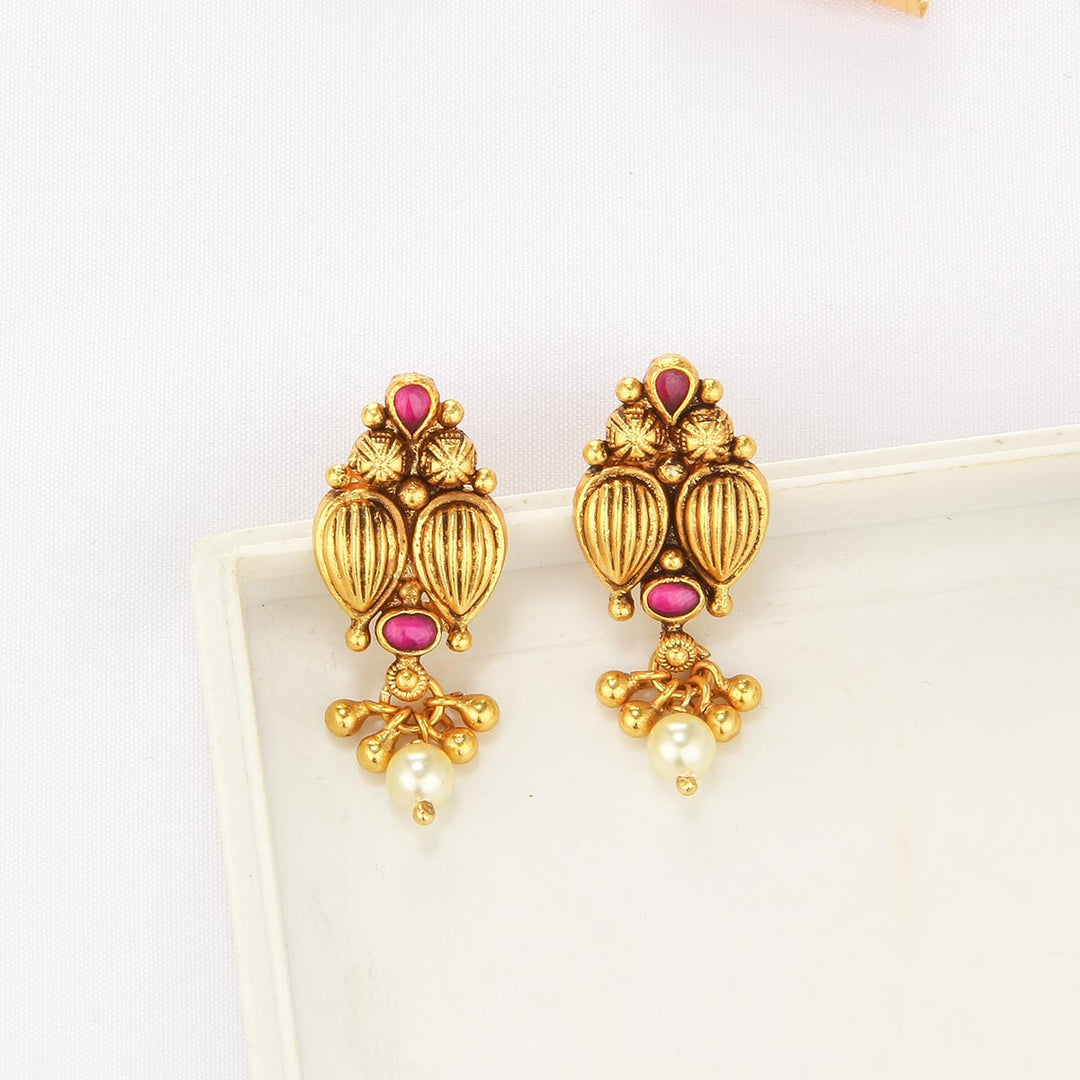 Shara Nagas Short Necklace Set