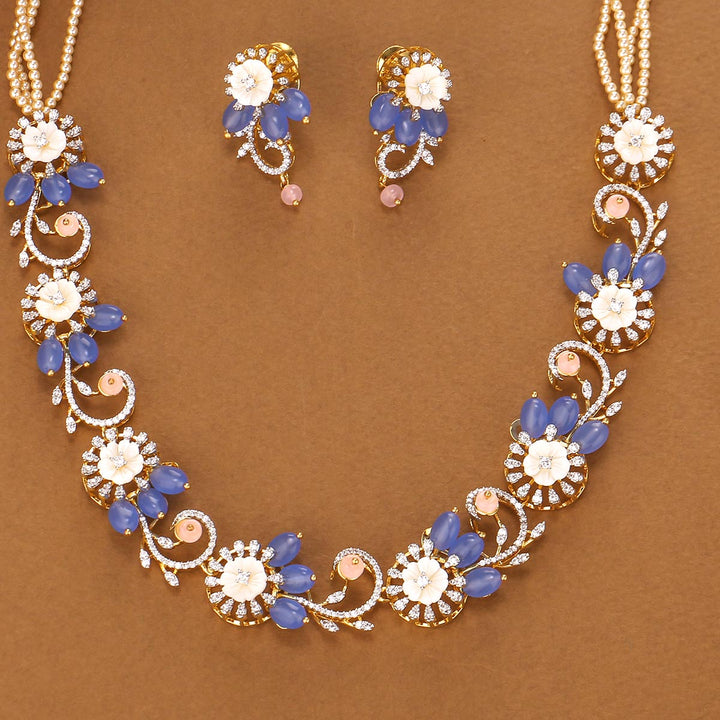 Chic & Fabulous Avikam Short Necklace Set