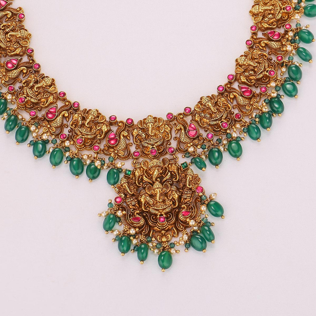 Shrika Short Necklace Set