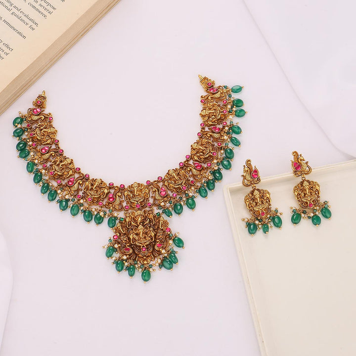 Shrika Short Necklace Set