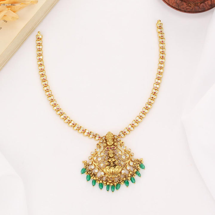 Hasil Nagas Short Necklace