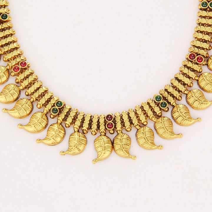 Dishya Nagas Short Necklace