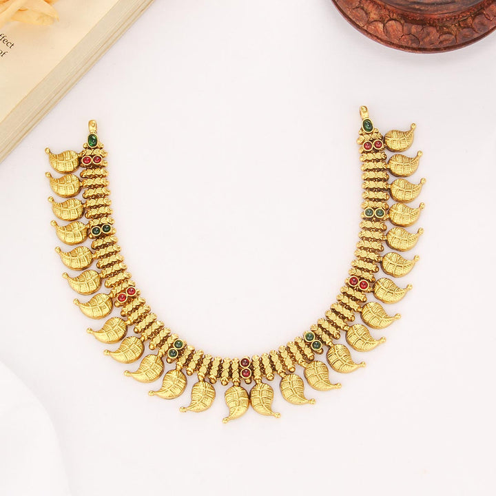 Dishya Nagas Short Necklace