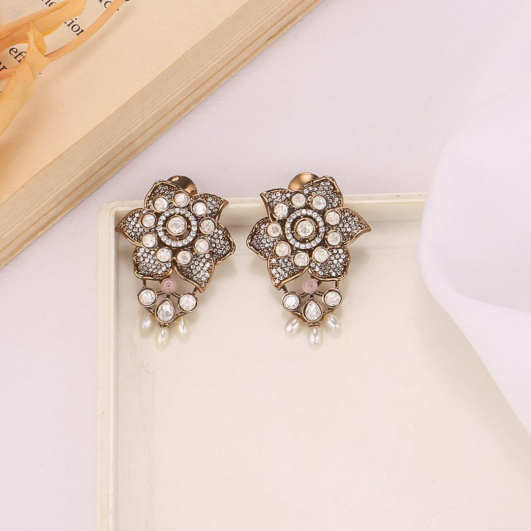 Chic Glow Victorian Long Necklace Set