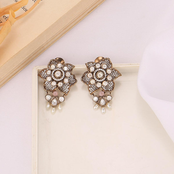 Chic Glow Victorian Long Necklace Set