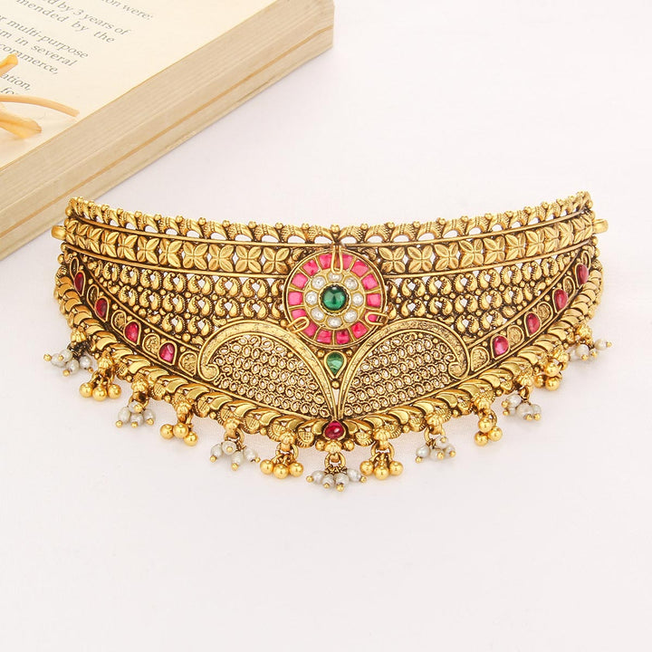 Ashvitha Nagas Choker