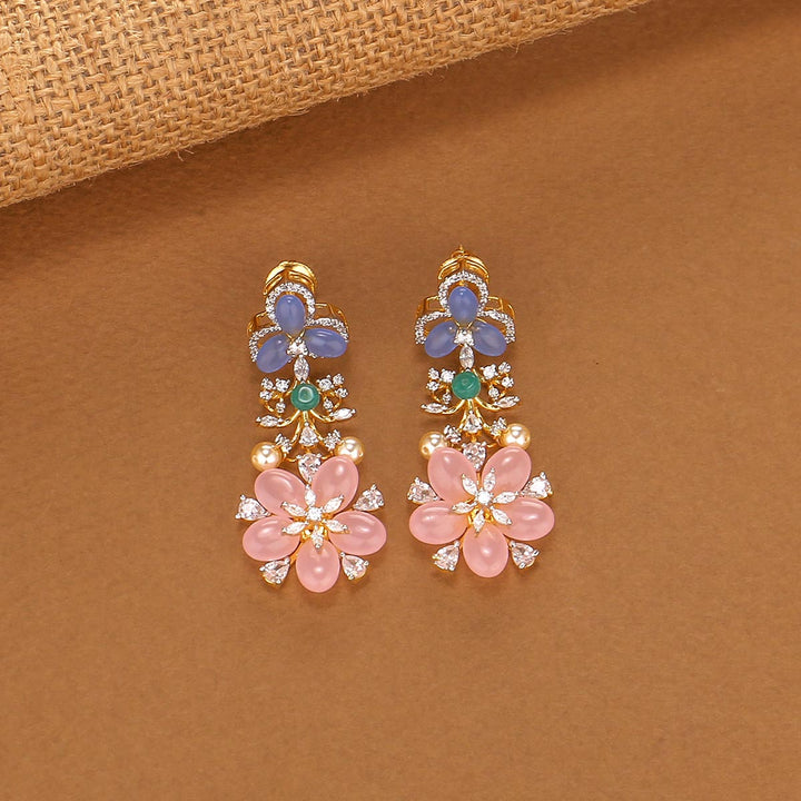 Mesmerizing Avikam Short Necklace Set