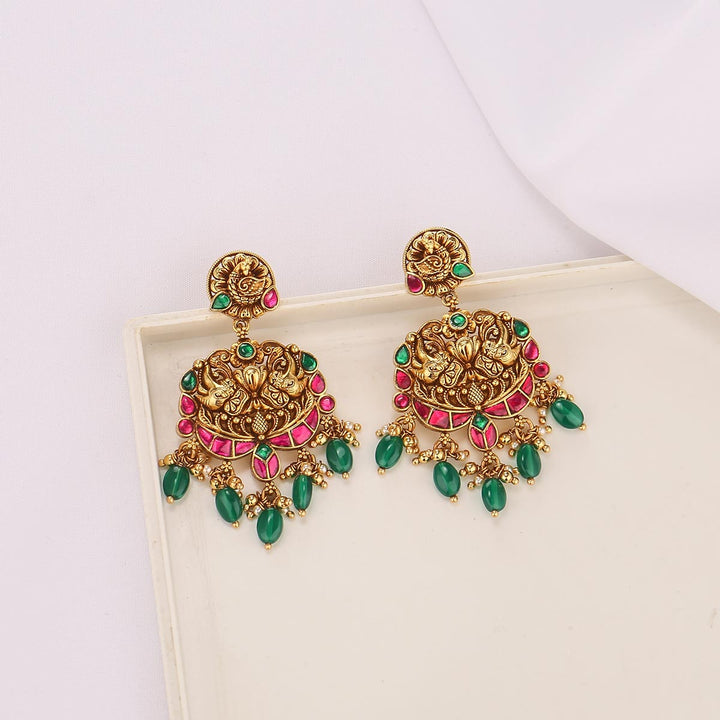 Chic & Glow Nagas Long Necklace Set