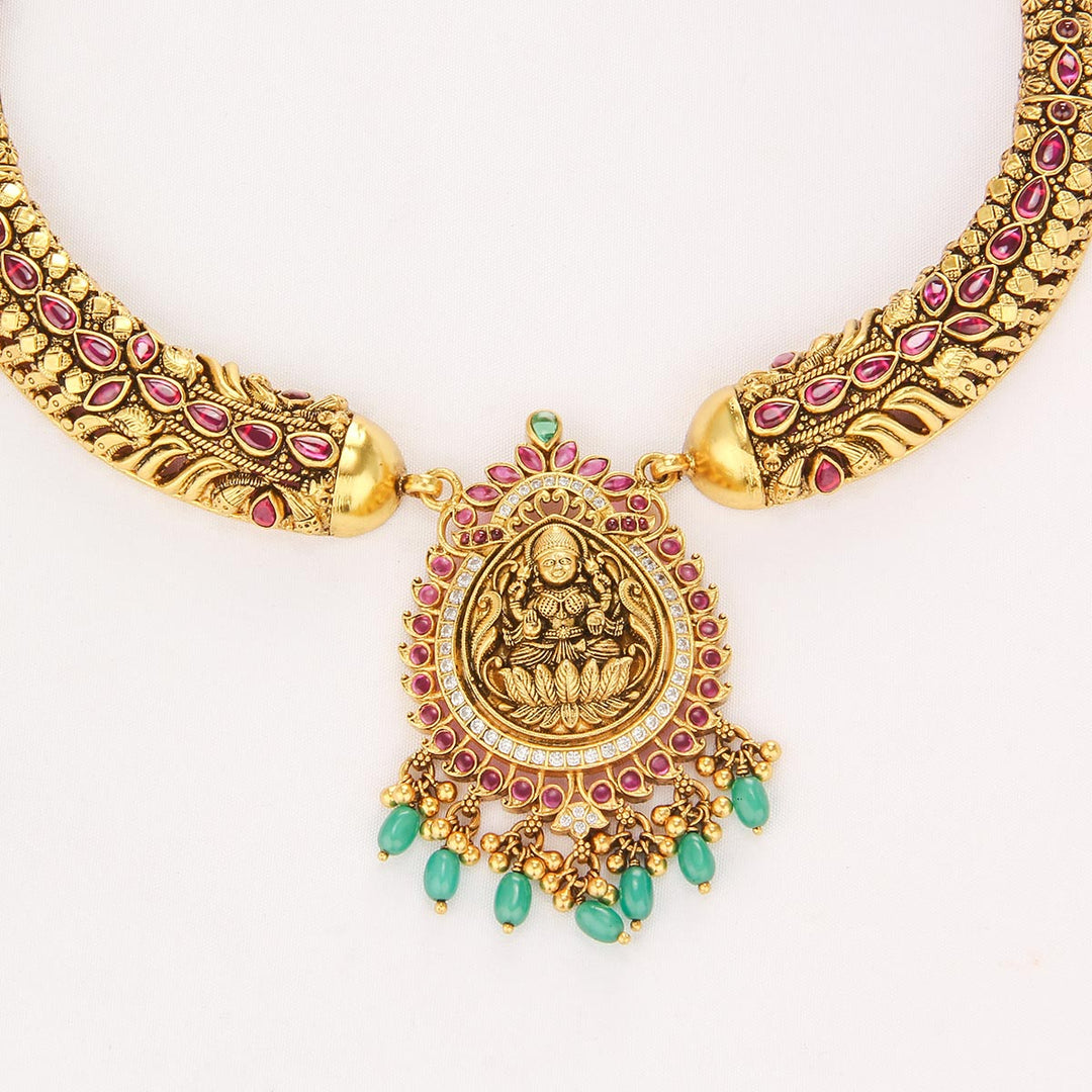 Janvika Nagas Short Necklace