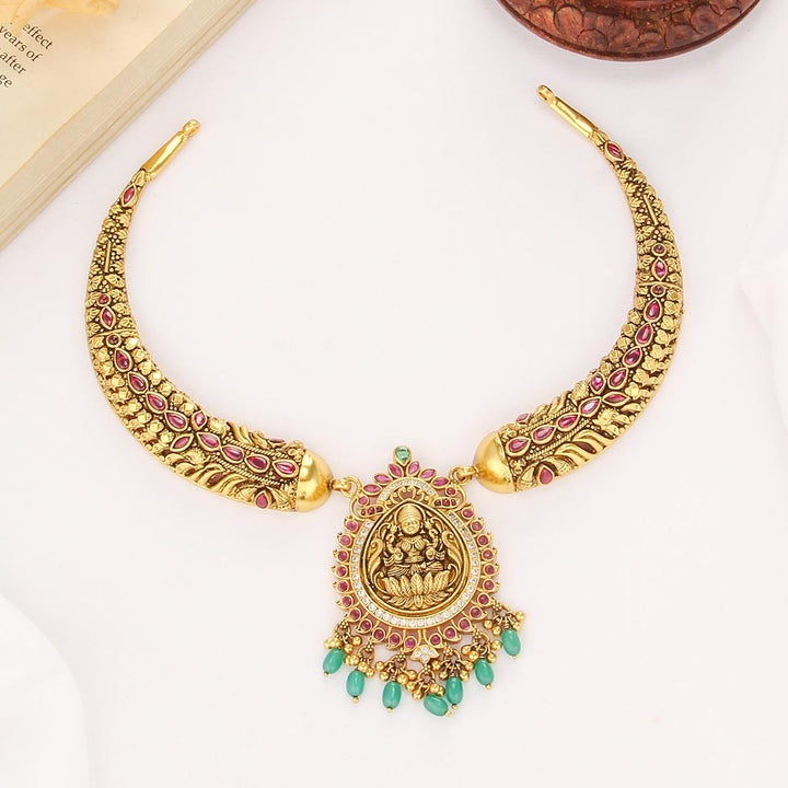 Janvika Nagas Short Necklace