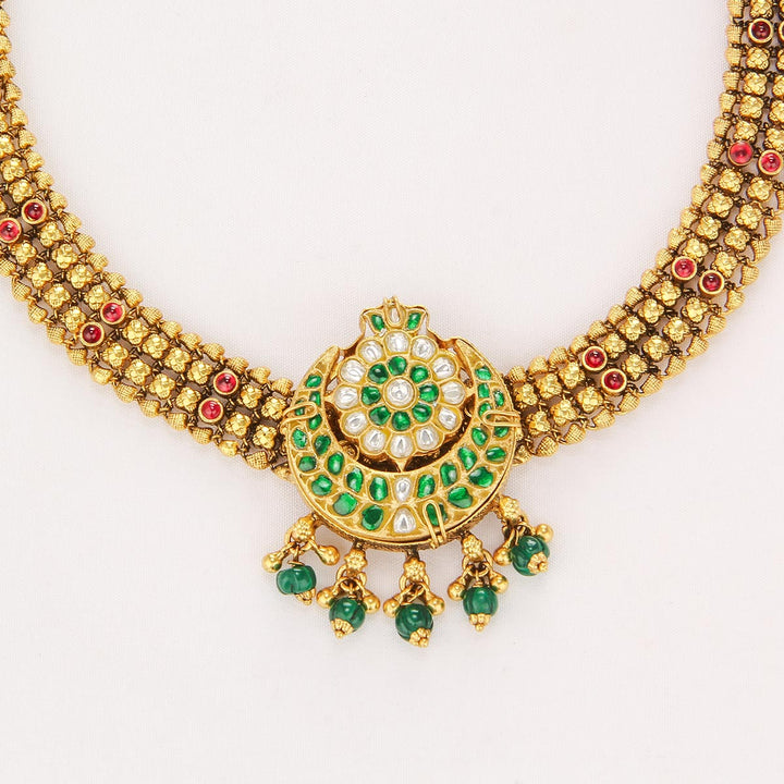 Dhivara Nagas Short Necklace