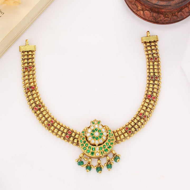 Dhivara Nagas Short Necklace