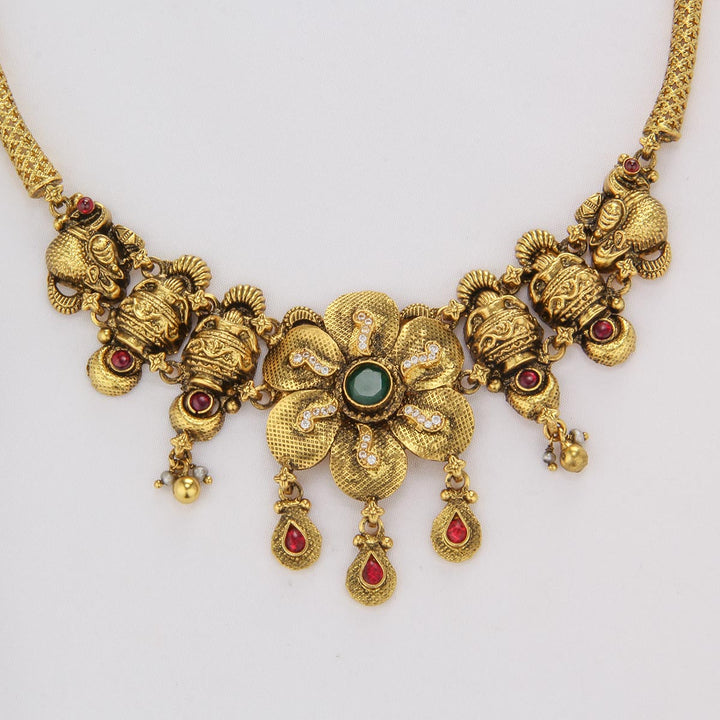 Nithisha Nagas Short Necklace