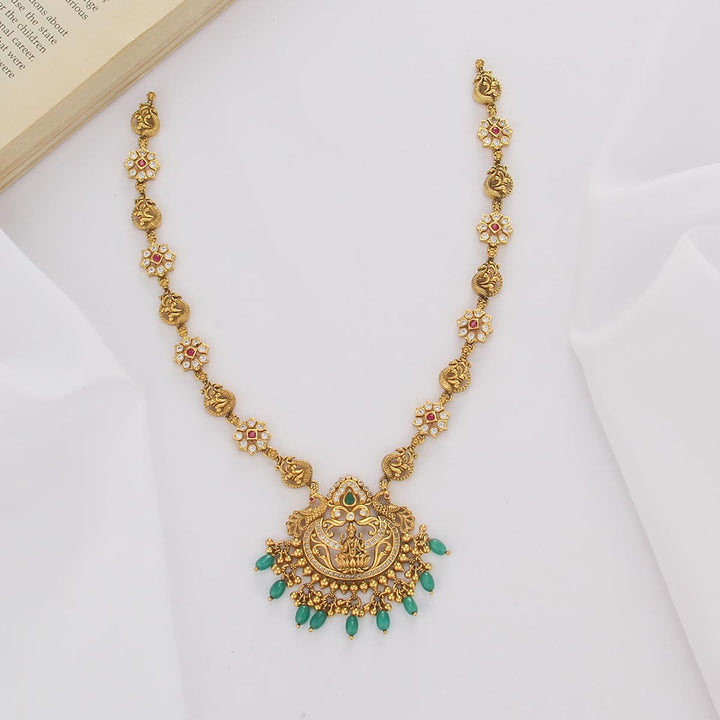 Shaanvikha Nagas Short Necklace