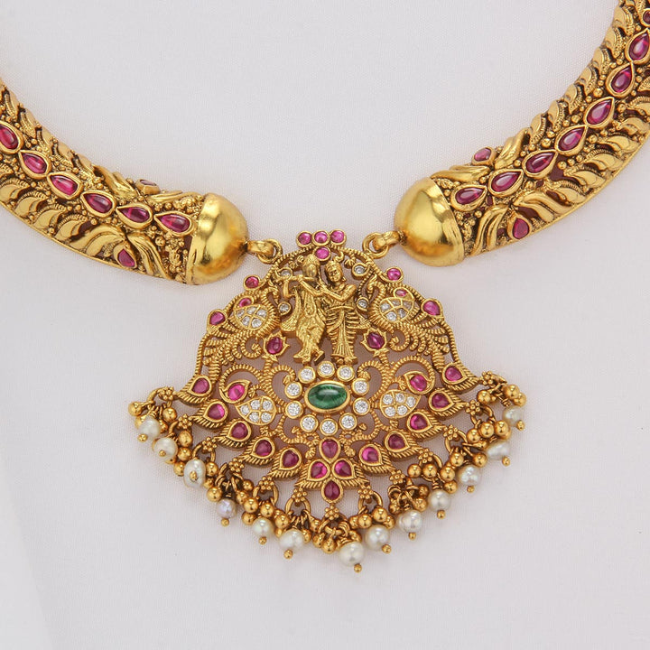 Lathikha Nagas Short Necklace