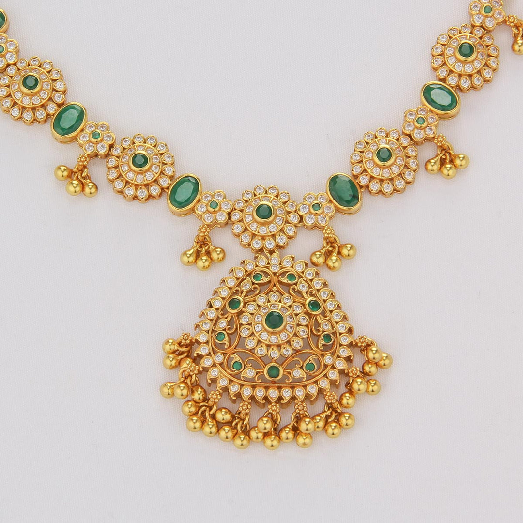 Delikha Short Necklace