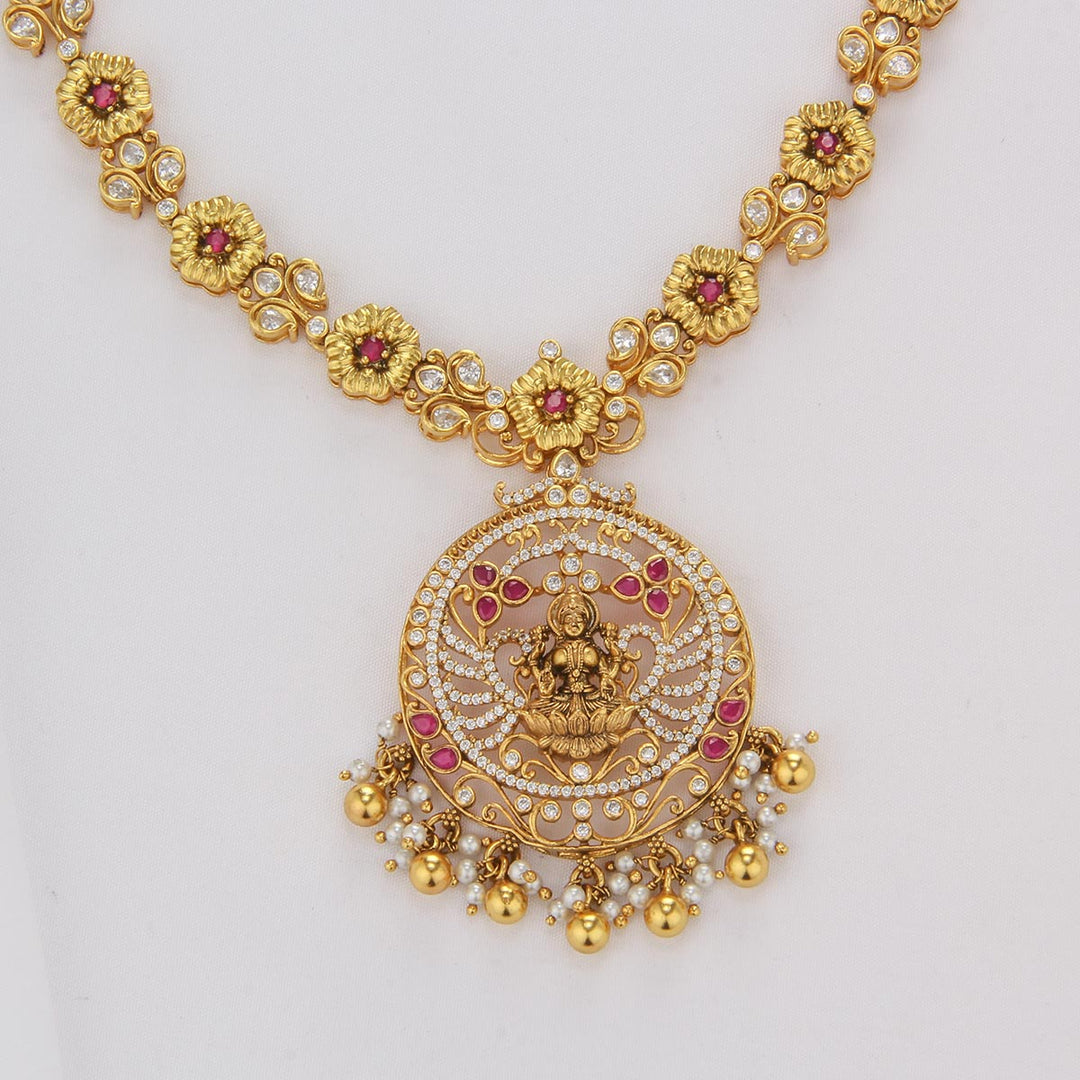 Divine Charm Short Necklace