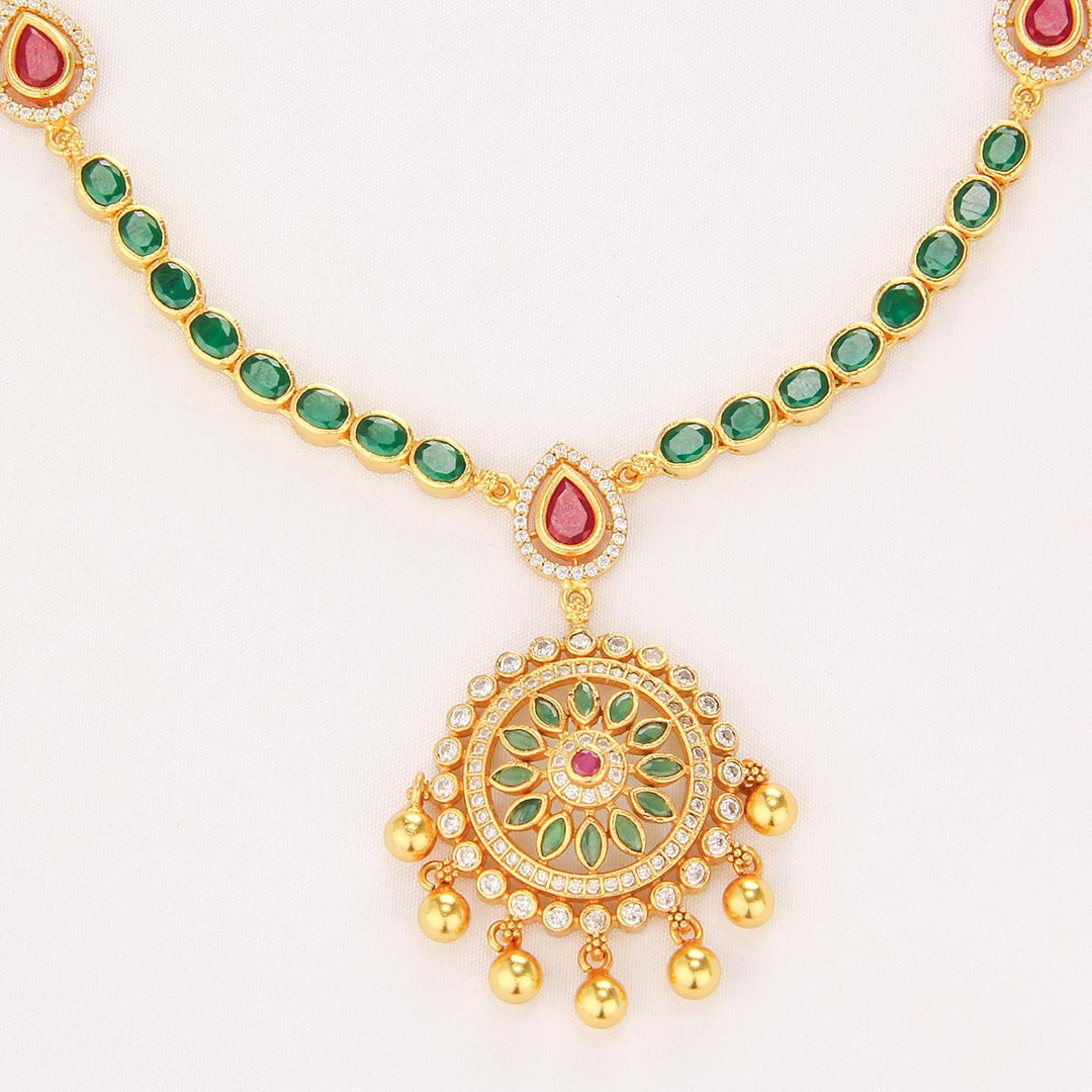 Aabrina Short Necklace