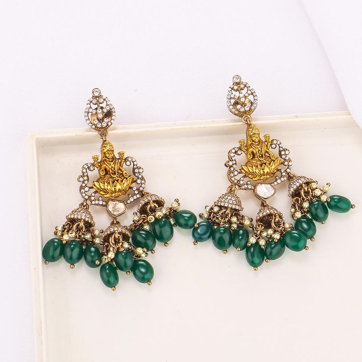 Yasika Victorian Long Necklace Set