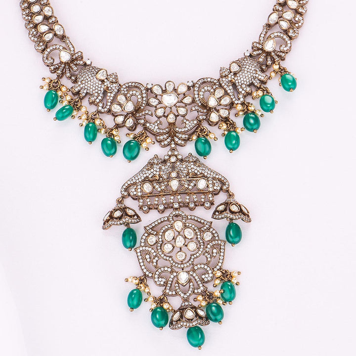 Nivitha Victorian Short Necklace Set