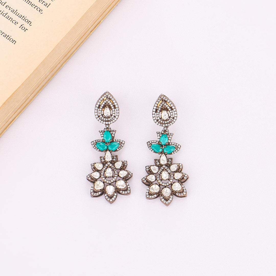 Raveensha Victorian Choker Set