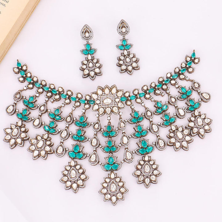 Raveensha Victorian Choker Set